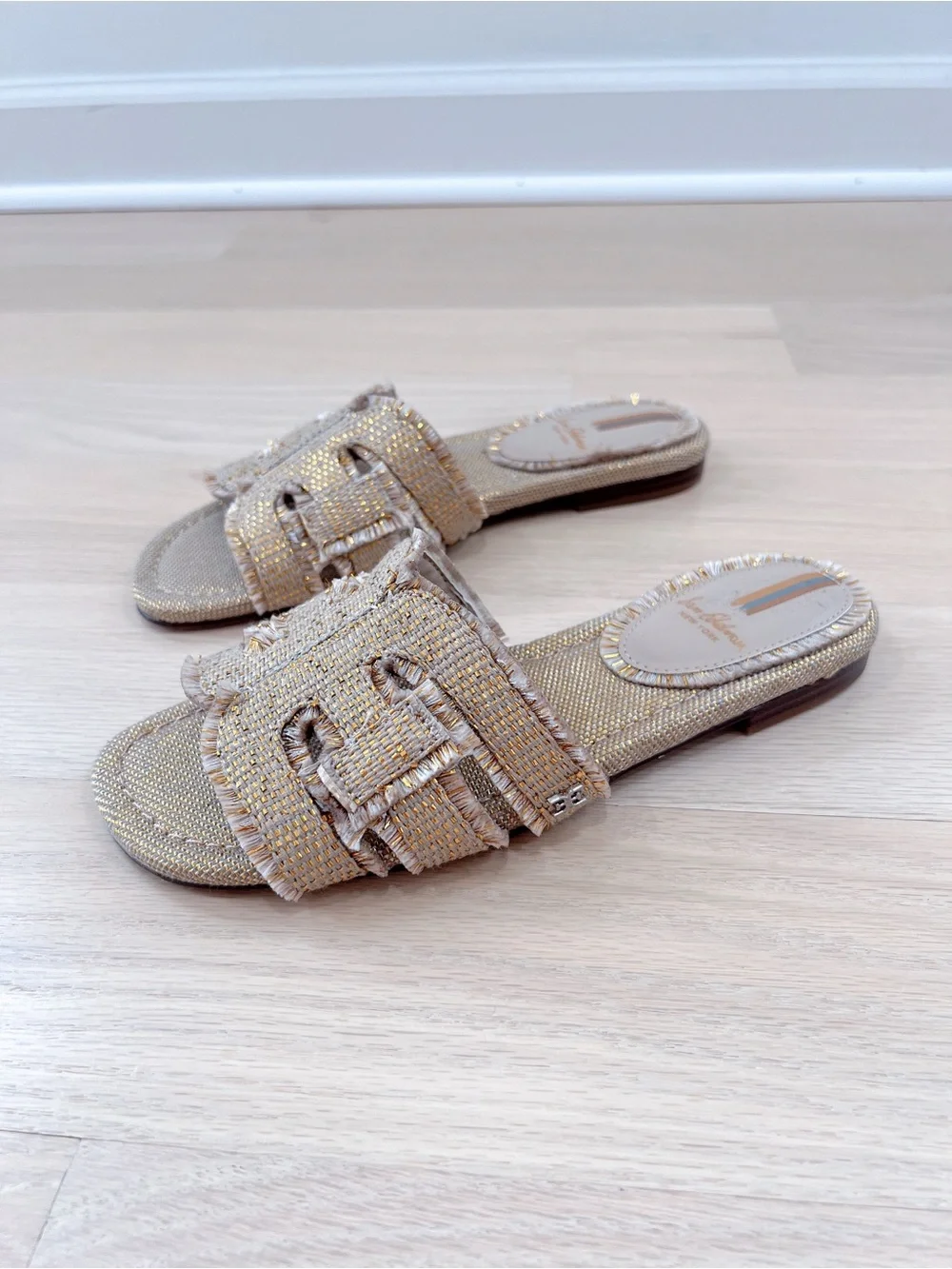 Sam Edelman Bay Fray Emblem Slide Sandals Frayed Emblem Size 6.5M NWOB